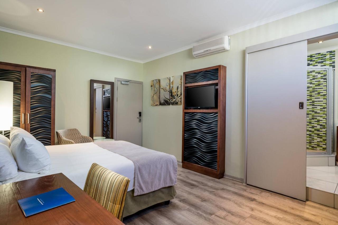 Protea Hotel By Marriott אפינגטון מראה חיצוני תמונה