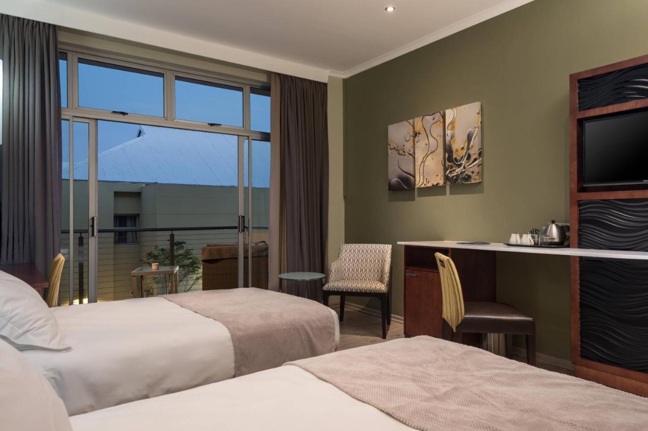Protea Hotel By Marriott אפינגטון מראה חיצוני תמונה