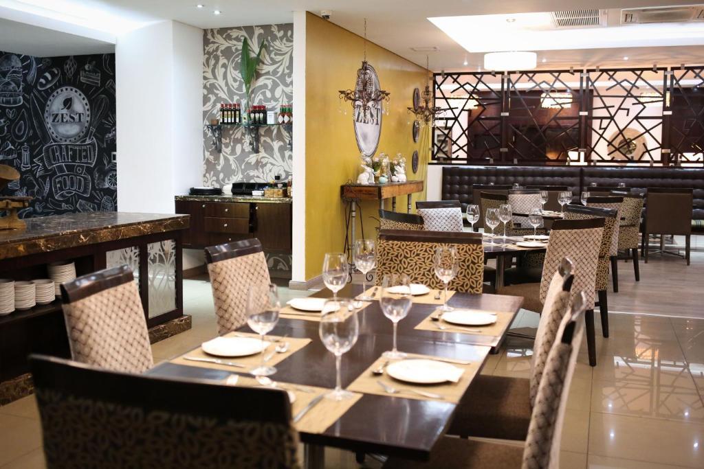 Protea Hotel By Marriott אפינגטון מראה חיצוני תמונה