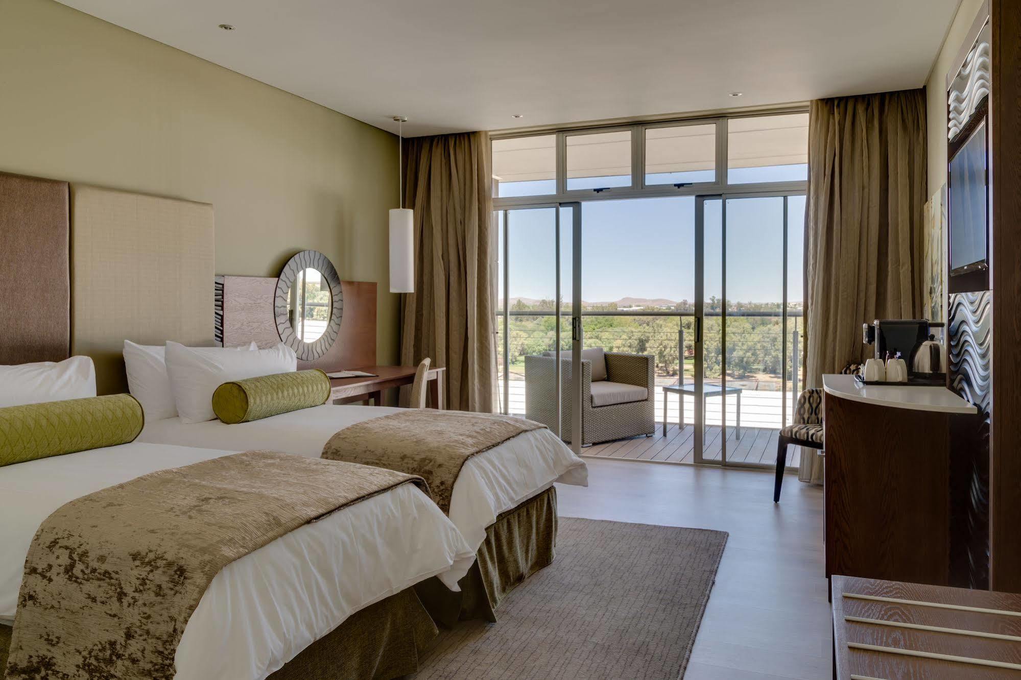 Protea Hotel By Marriott אפינגטון מראה חיצוני תמונה